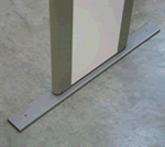 Описание: Комплект пластин для крепления арочного металлодетектора к полу
